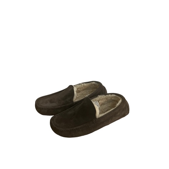 UGG Ascot Slippers - Picture 3 of 7